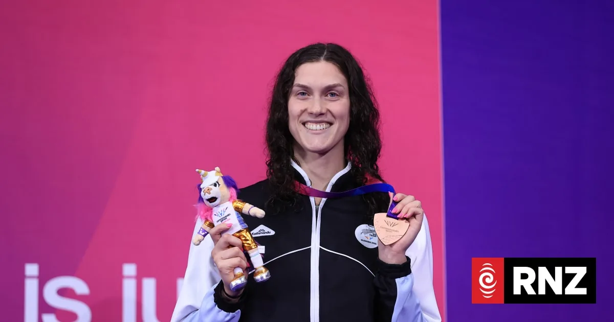 'It was stupid': Clareburt surges to gold in stunning fashion - NZ Herald