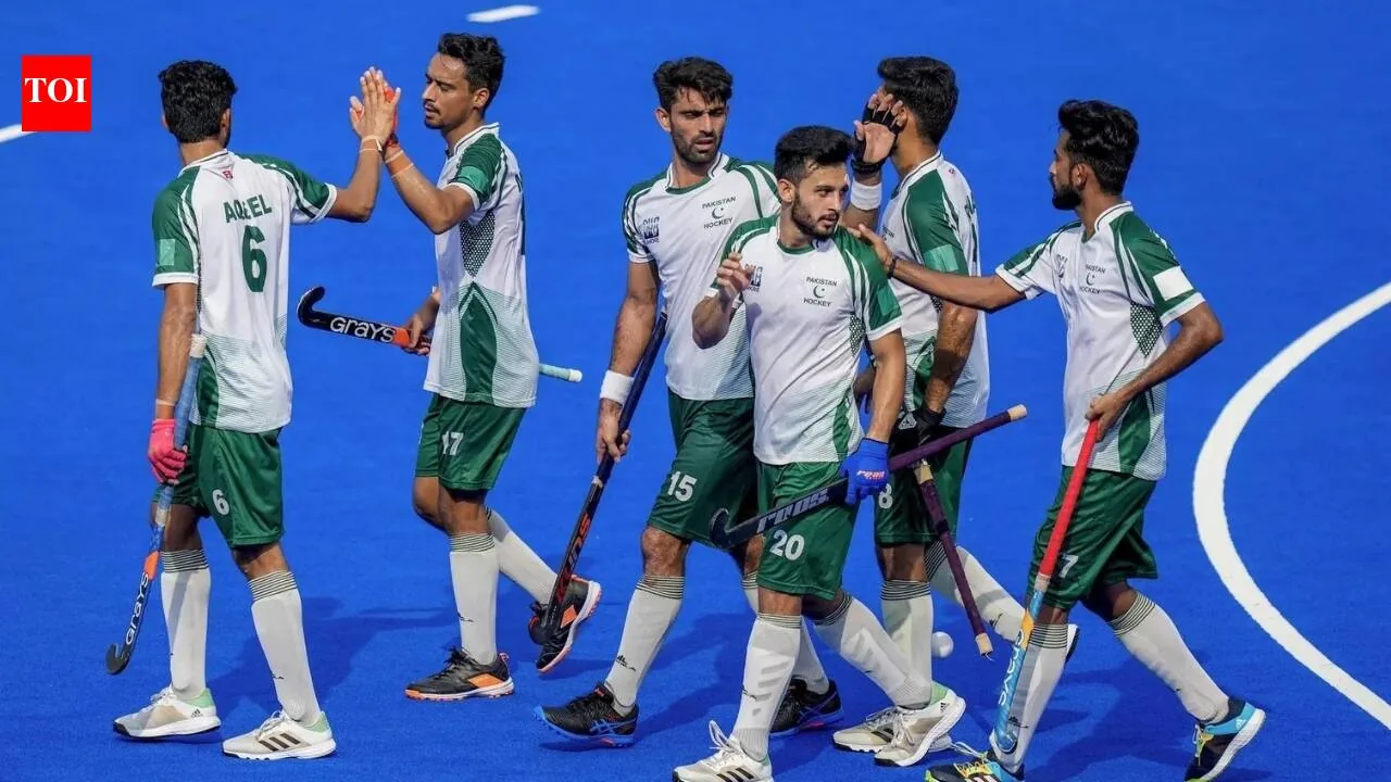 Pakistan face India in must-win World Cup clash - The Express Tribune