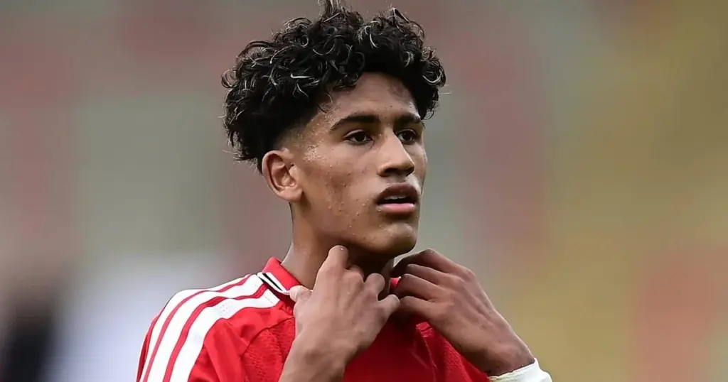 Manchester United fear teenage sensation JJ Gabriel may sign for Manchester City after asking to leave - Paper Talk